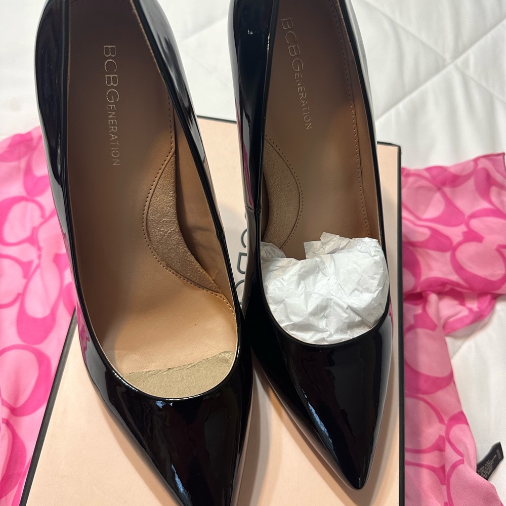 BCBGeneration black patent skie women shoes.